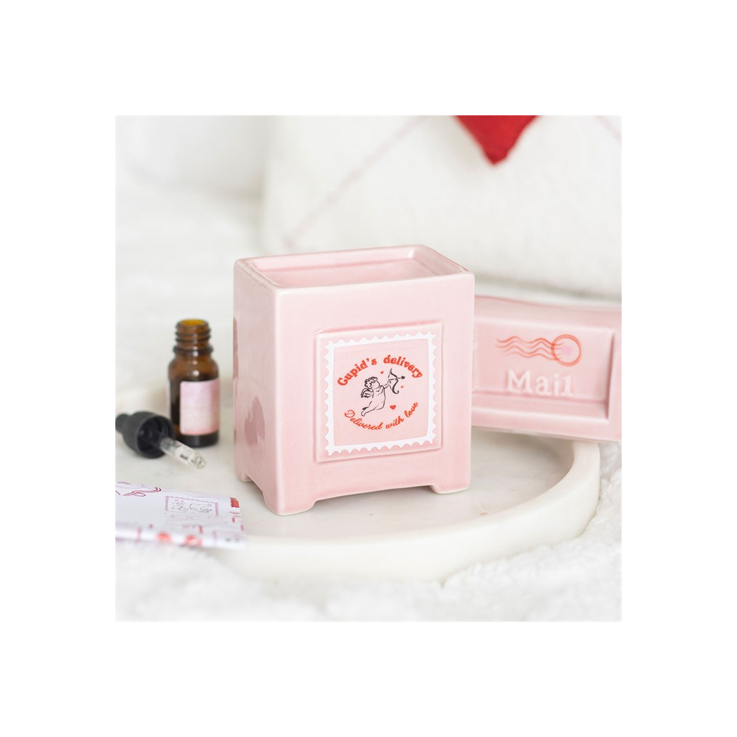 Cupid's Delivery Valentine Postbox Oil Burner - product image 2