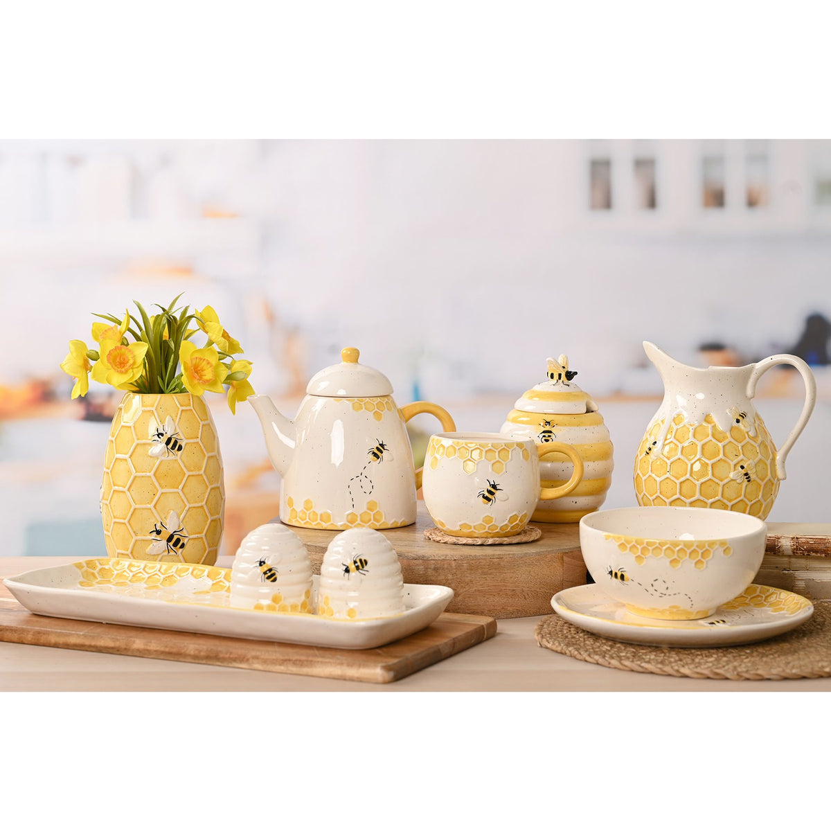 Hestia Bee Hive Jug - image 3