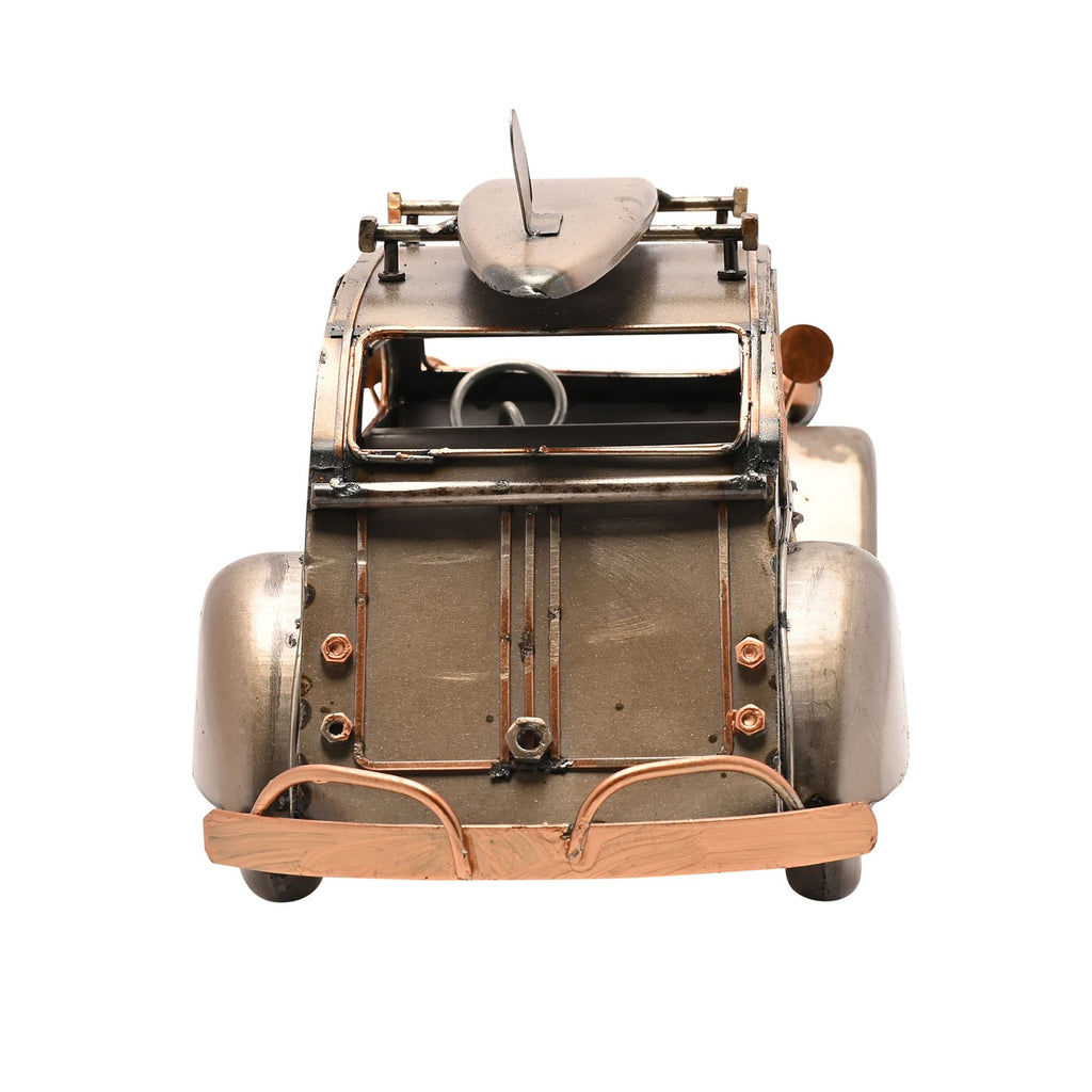 Harvey Makin Ornament - Beach Car