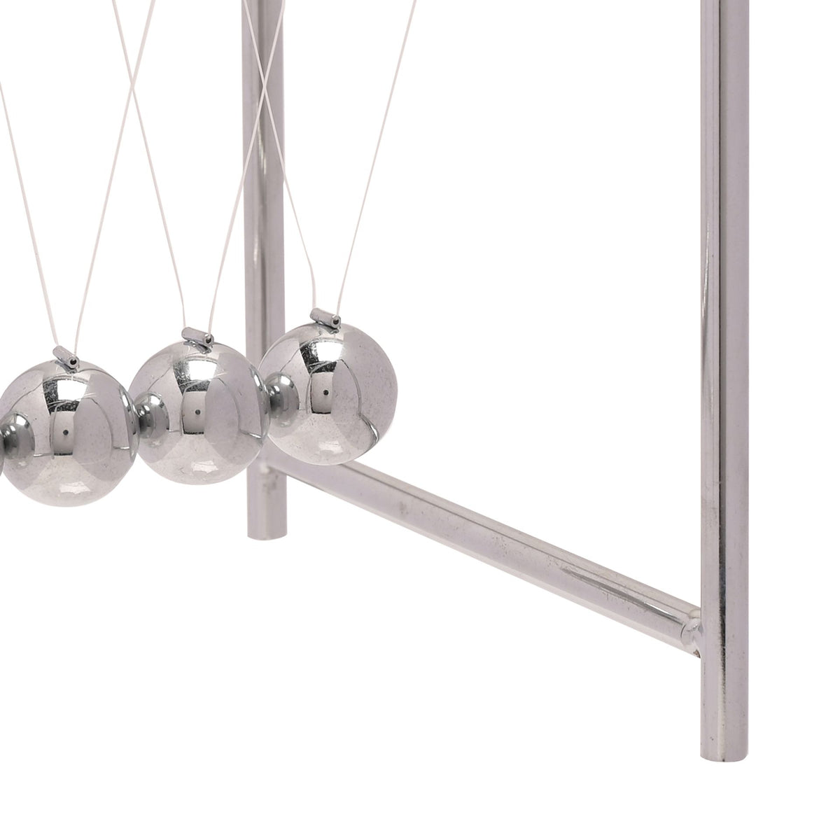 Harvey Makin Collection - Newton's Cradle 14 x 18cm