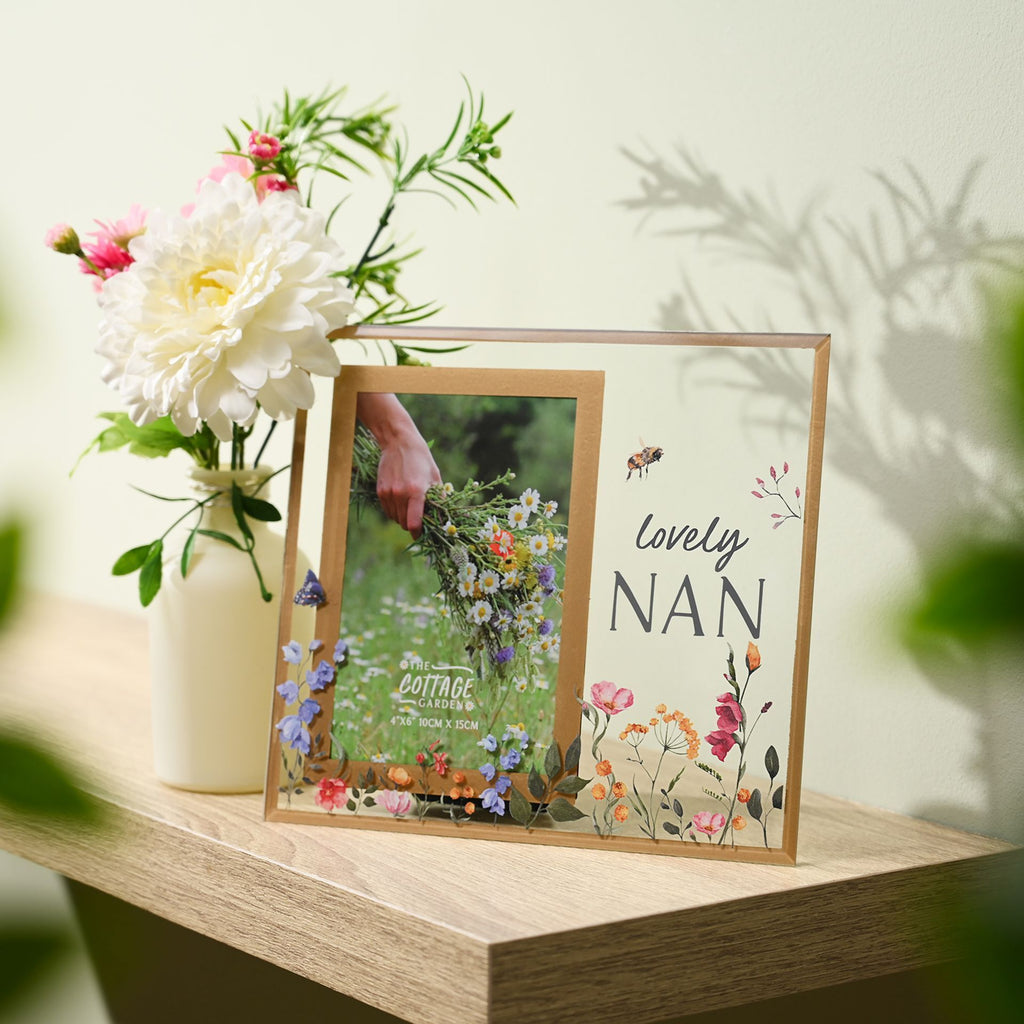 The Cottage Garden Glass Frame 4 x 6 "Nan"