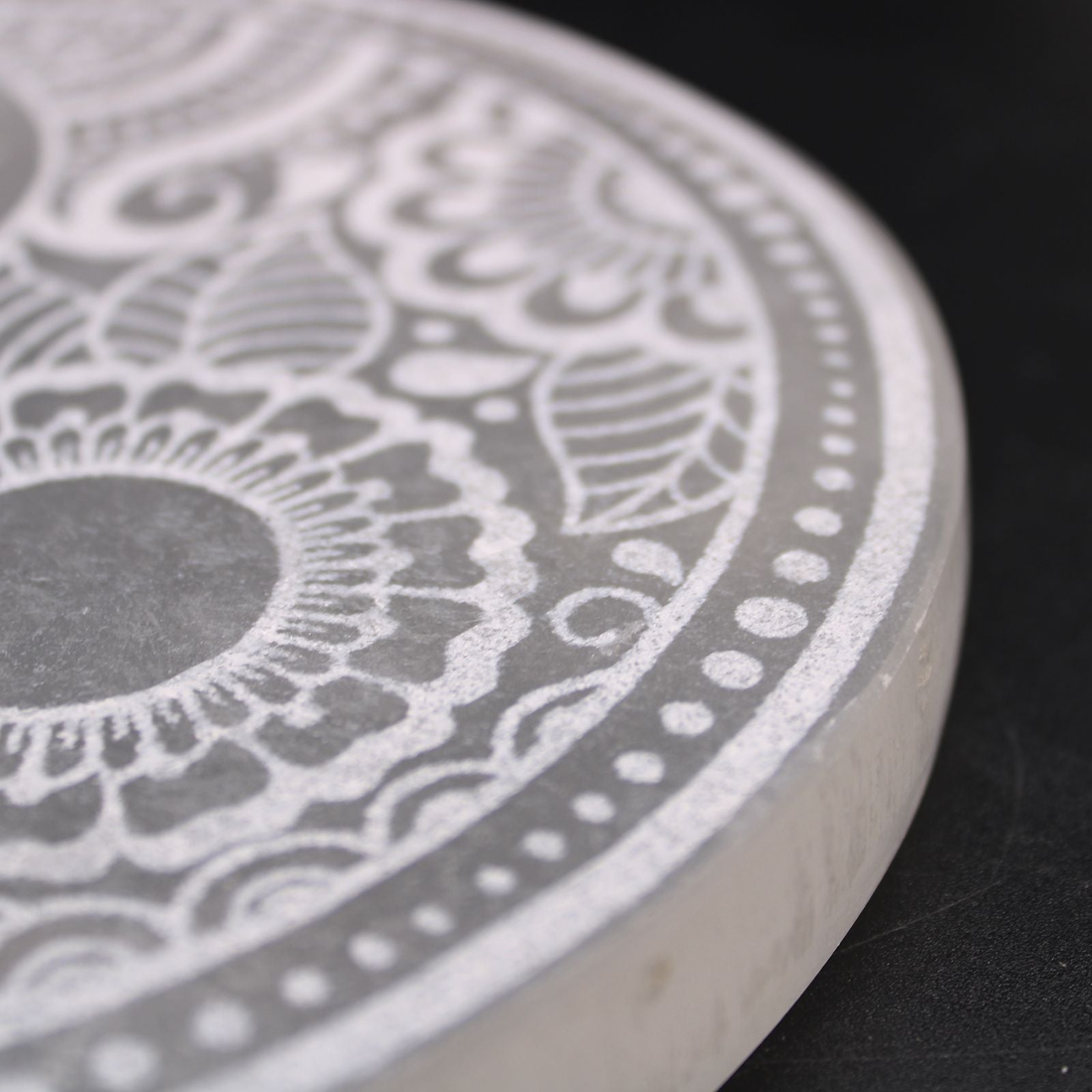 Large Charging Plate 18cm - Feng Shui product image