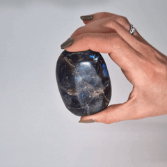 Madagascar Labradorite Tomb Stone (approx 80-100gms 50-70mm) product image 3