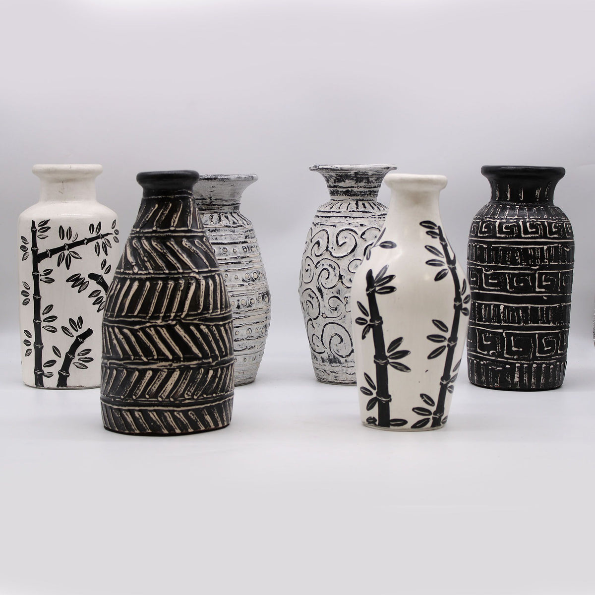 Swirls Shaped Vase - Cream product image 2
