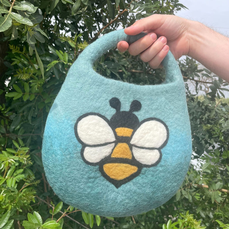 Water Felted Bee Bag - One Handle with Magnet - Blue Green product image