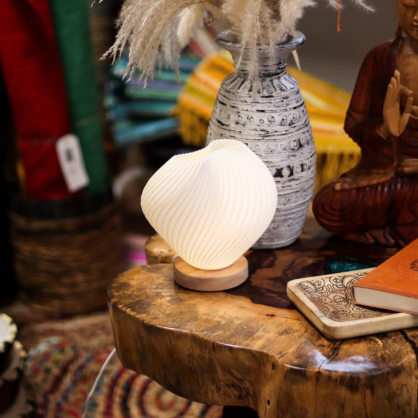 New Wave Lamp - USB - 3 settings - Shell Twisted product image