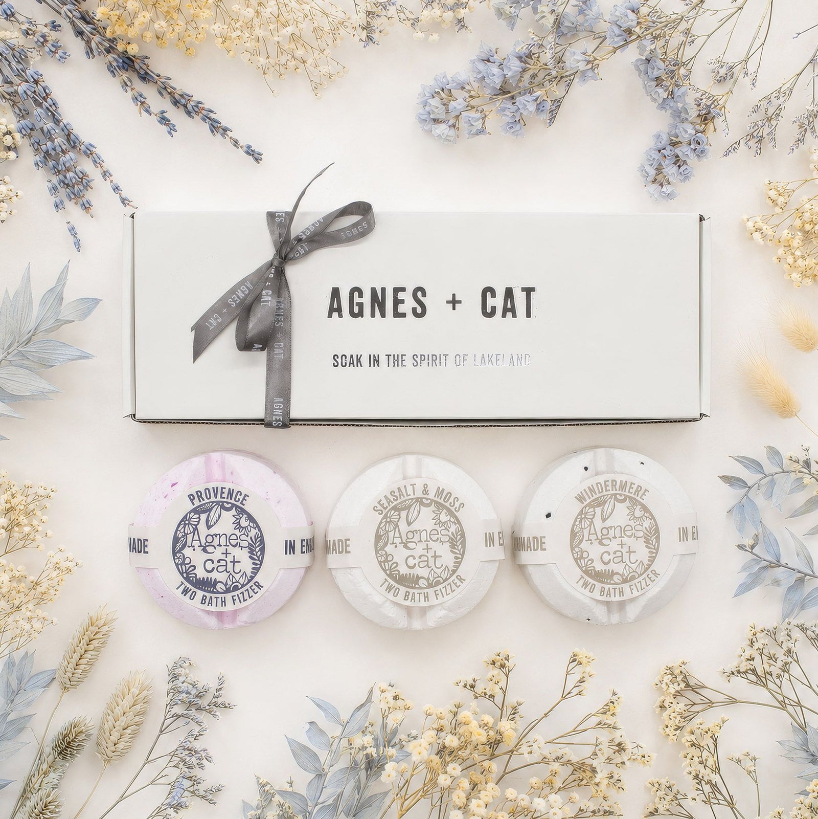 Agnes + Cat Signature Fragrance Bath Fizzer Gift Set product image