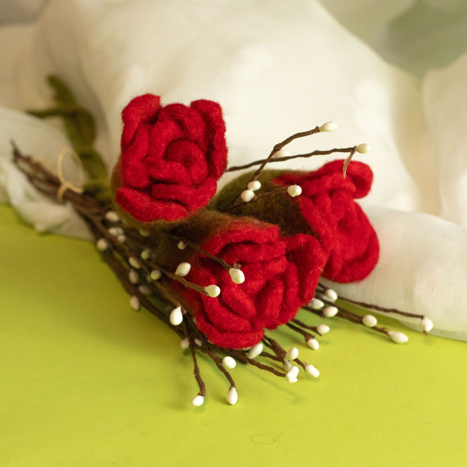 Felt Flowers - Red Roses product image