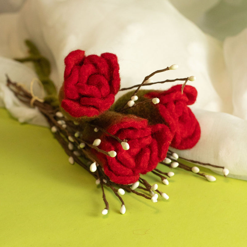 Felt Flowers - Red Roses product image