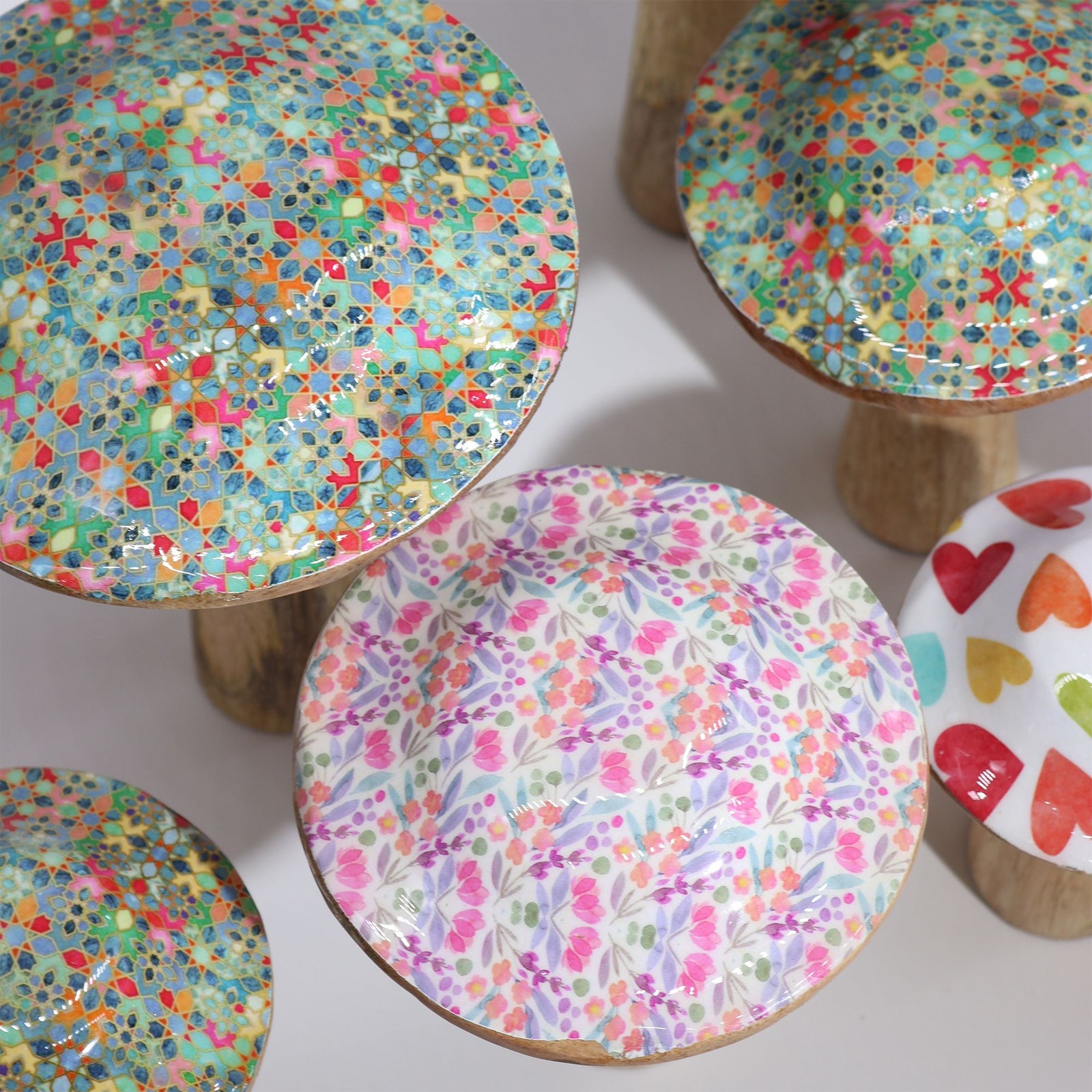 Small Enamelled Mushroom - 10cm - Pastel Hearts product image