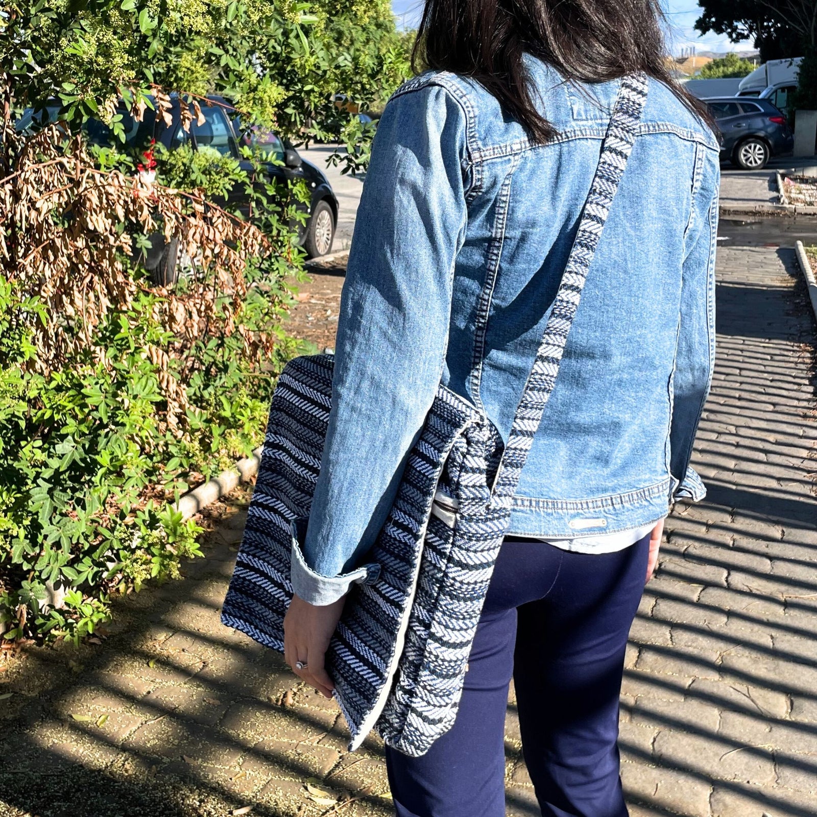 Soft Banjar Laptop Bag - Blue Strips product image