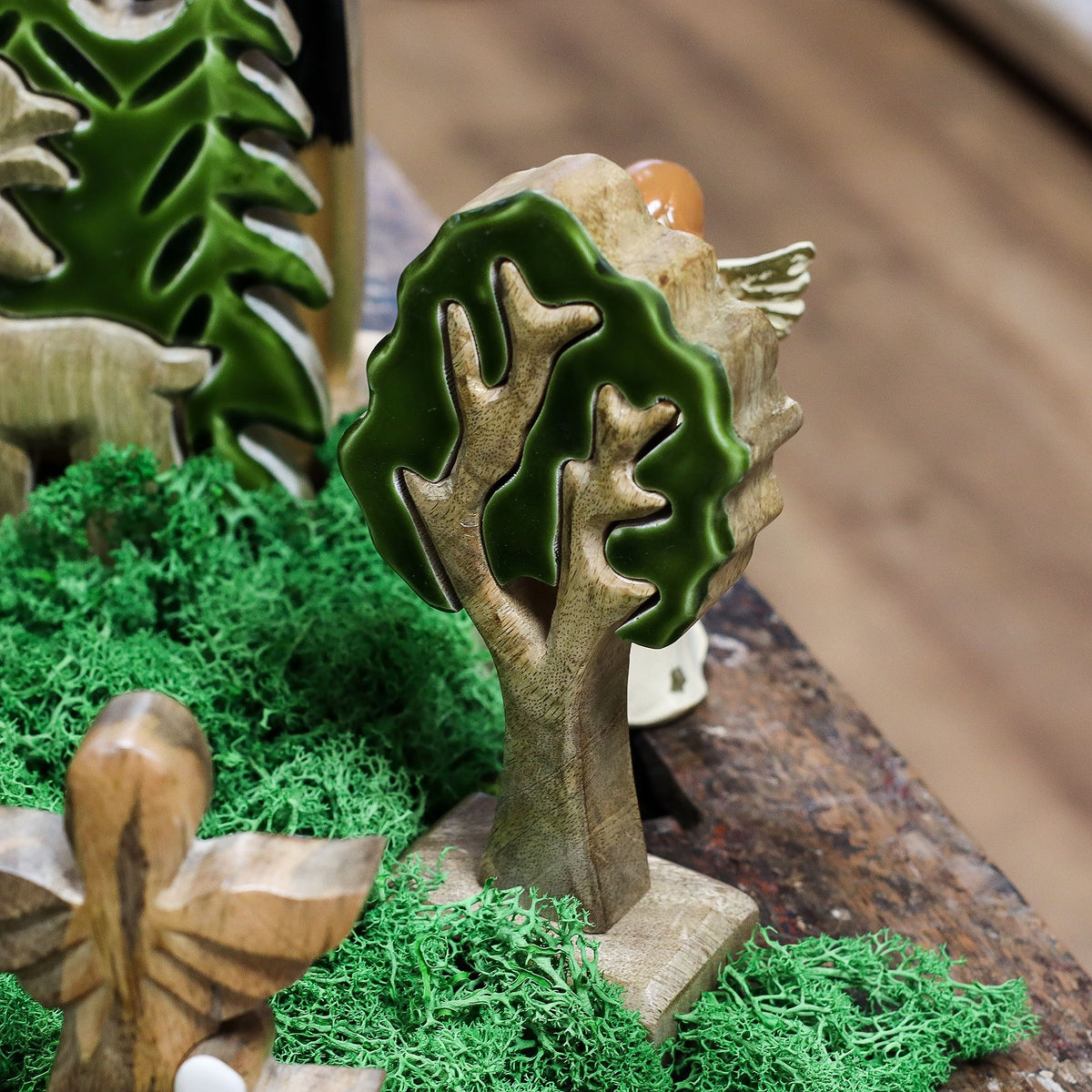 Lost in the Forrest - Single Tree 3D Wooden Decoration - 20x10cm product image 4