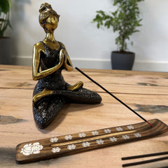 Carved Mango Wood Ashcatcher With Burnt Finish product image 2