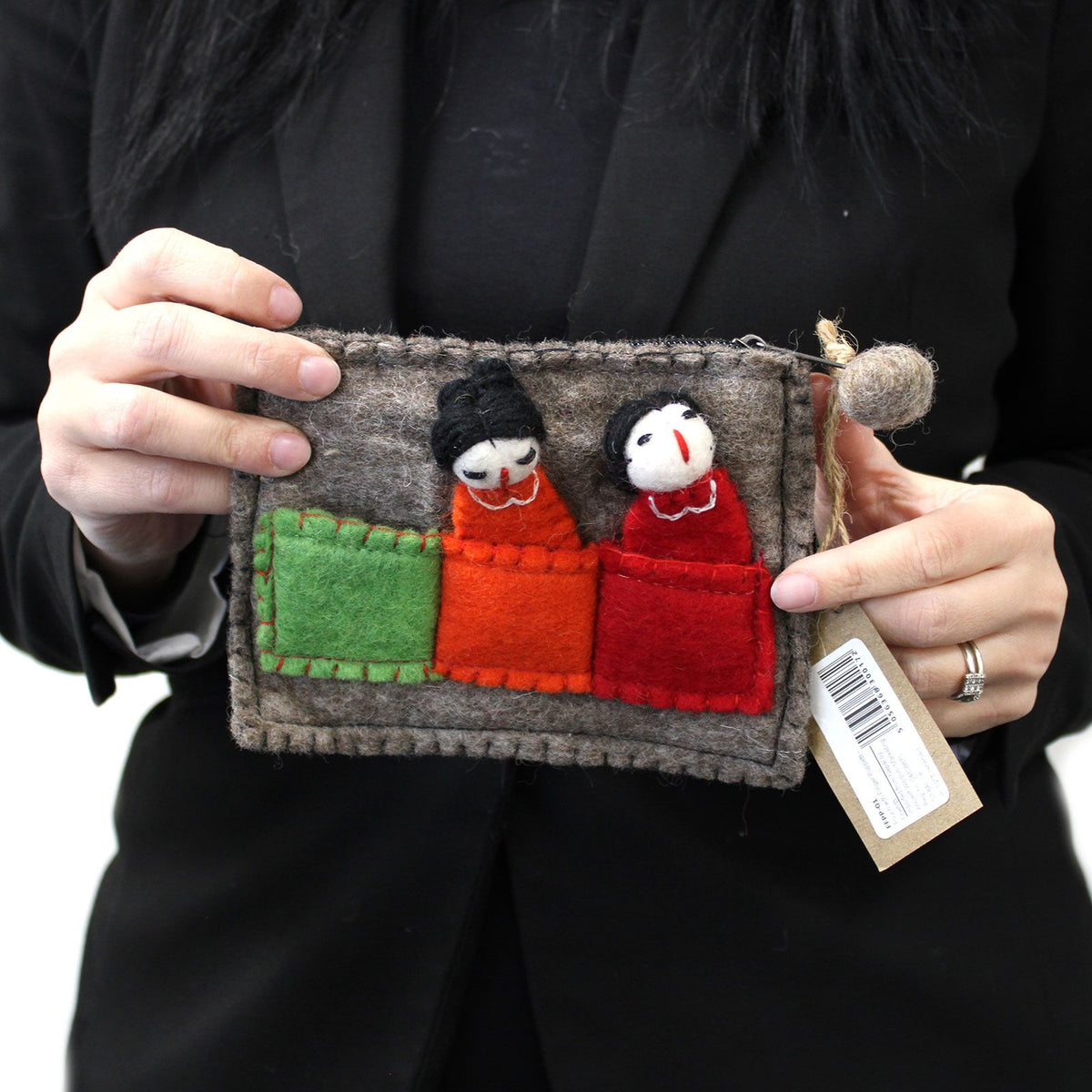 Pouch with Finger Puppets - Friends product image 3
