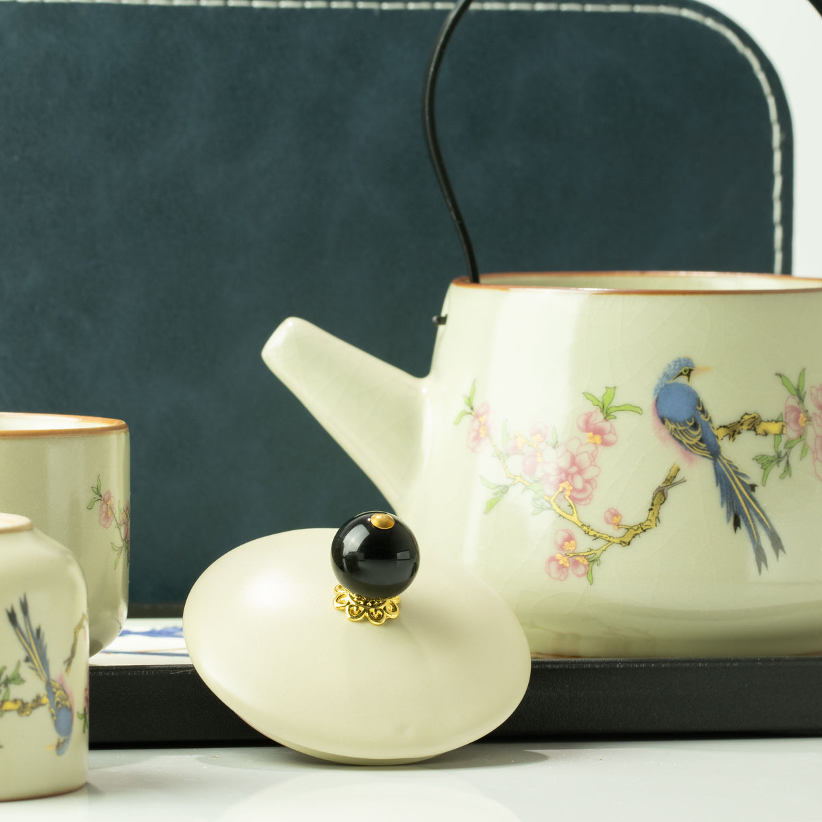 Travel Teapot Set & Two Cups - Blue Bird Qing Dynasty - product image 3