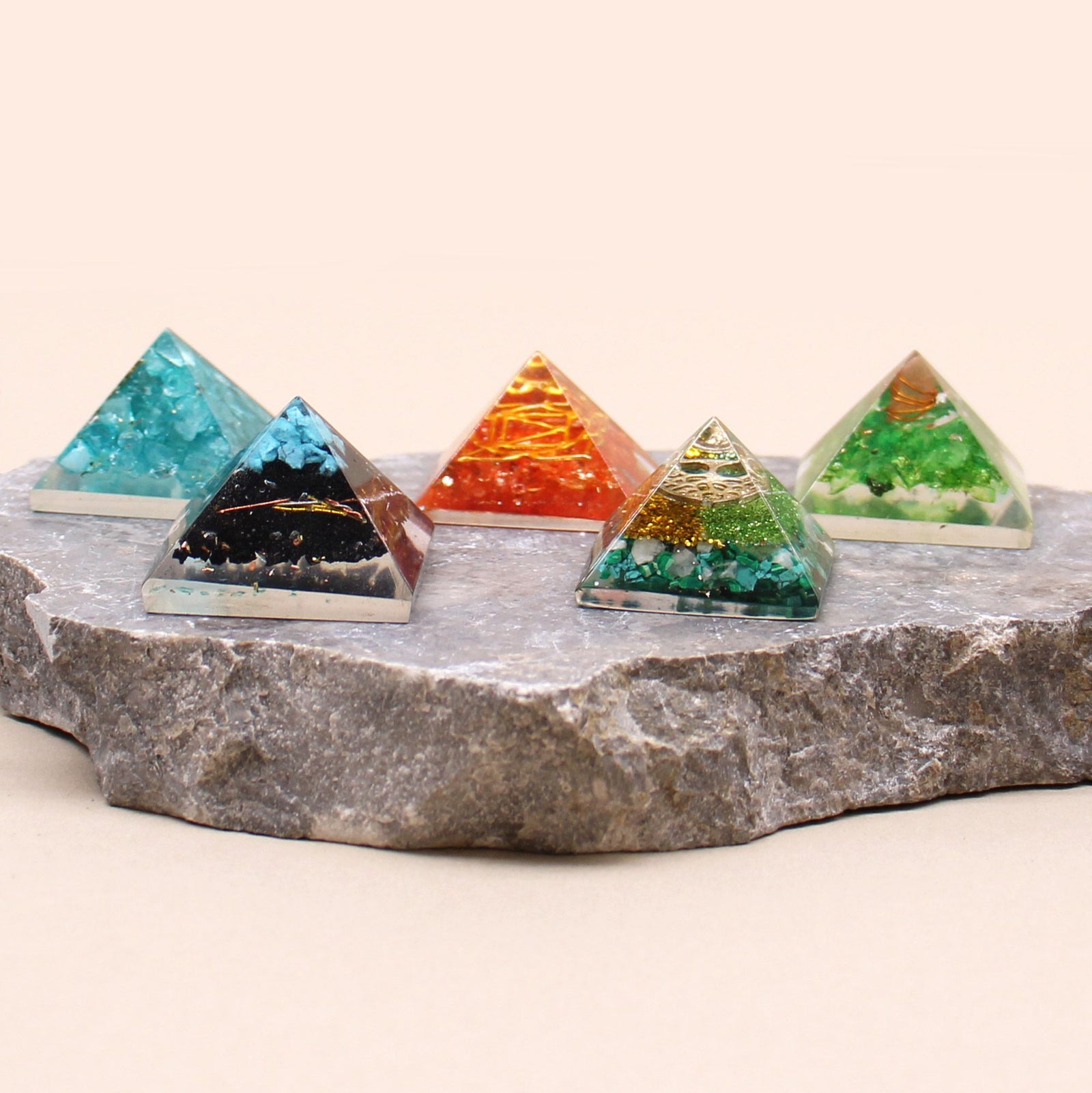 Sm Orgonite Pyramid 25mm Gemchips and Copper (assorted colours/designs) product image