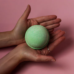 Set of 3 Peppermint & Tea Tree Bath Bombs product image 2