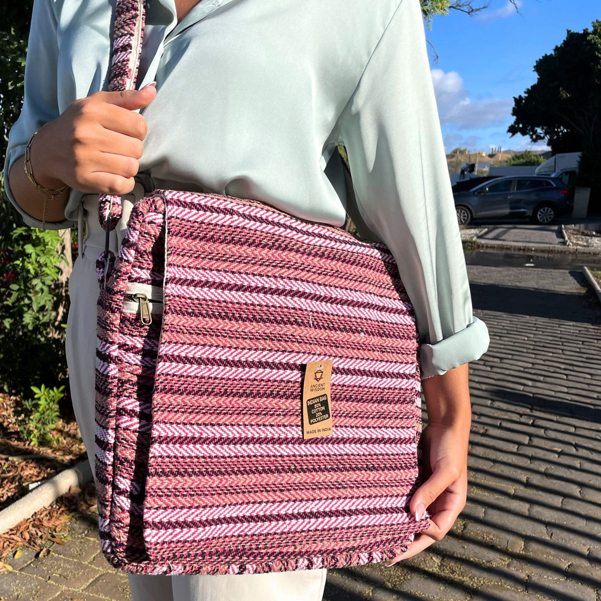 Soft Banjar Laptop Bag - Soft Pink product image 4
