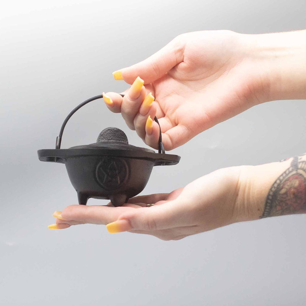 Cast Iron Cauldron with Pentagon 5x9cm product image
