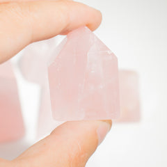 Gemstone Points approx 6cm (0.5KG) - Indian Rose Quartz (approx 8 pieces) product image 4