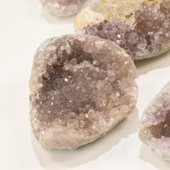 Small Assorted Amethyst Geodes - 3-5 cm (aprox 1KG) 4-6 pieces