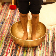 Plain - Huge Vibrational Feet Standing Bowl - 50x20cm - 10.7kg product image 4