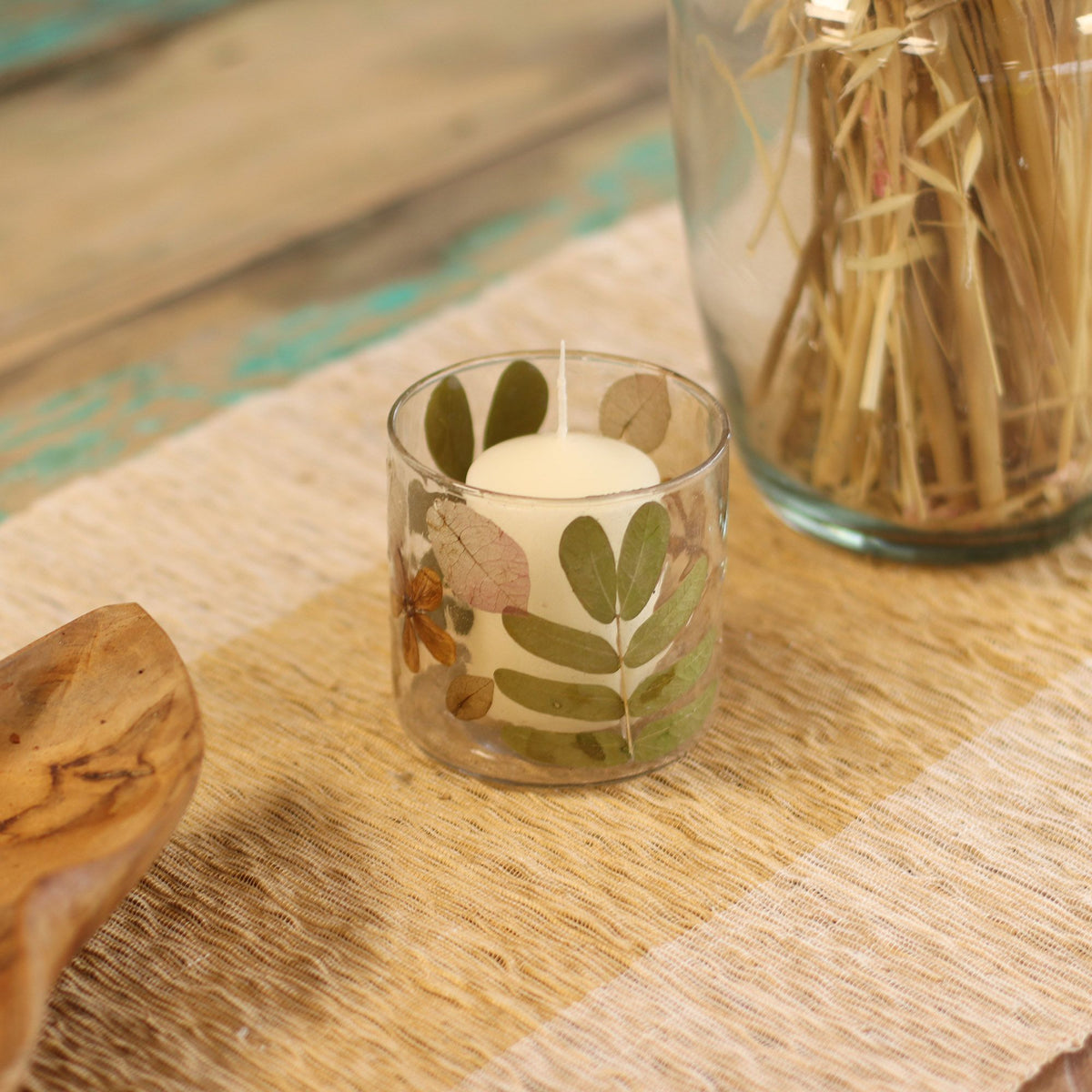 Natural Floral Glass - Straight Candle Holder - Primavera - (8x8cm) product image 3