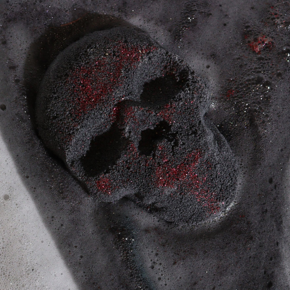 Skull Halloween Bath Bomb 40g product image 3