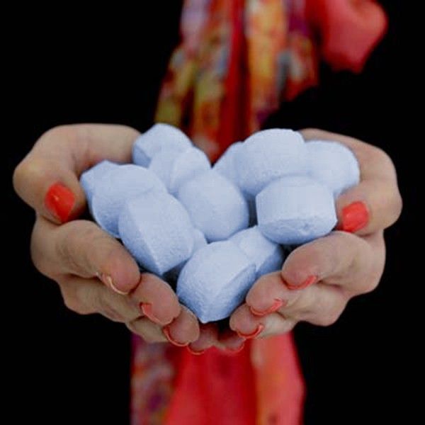1.3Kg Box of Chill Pills (Mini Bath Bombs) - Bergamot & Lavender product image