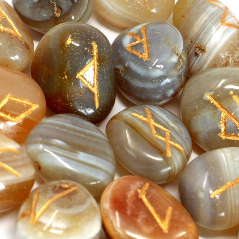 Runes Stone Set in Pouch - Banded Agate product image