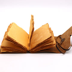 Oiled Leather & Key - 200 pages decle-edged - 13x18cm product image 3