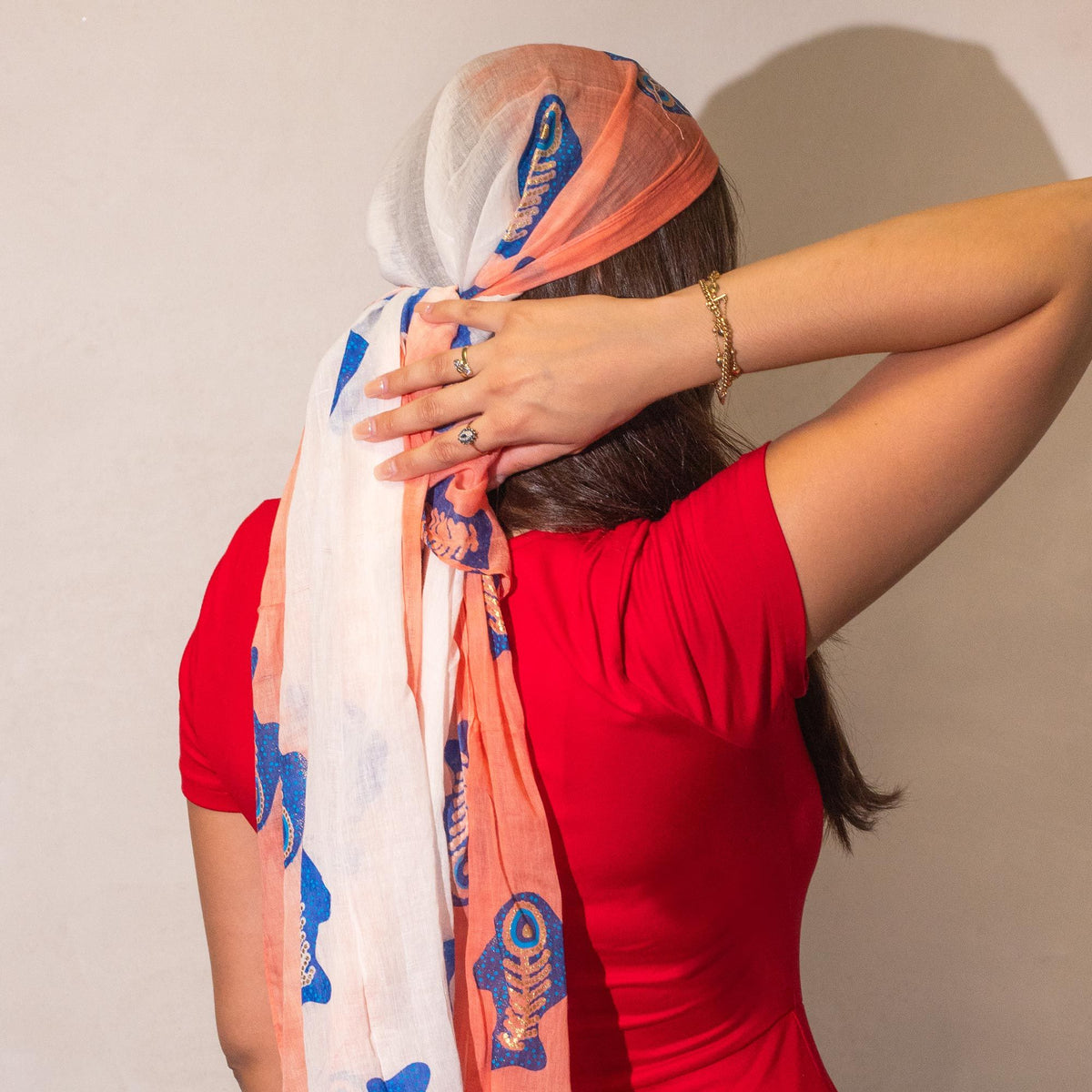 Nomad Sari Aqua Fish Scarf – Coral (180x50cm) product image 2