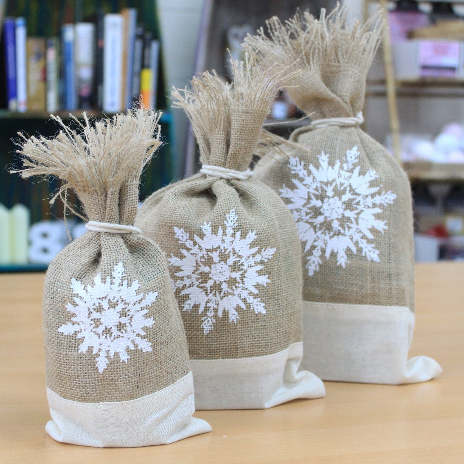 Danish Pouch Set of 3 - White & Snowflake product image