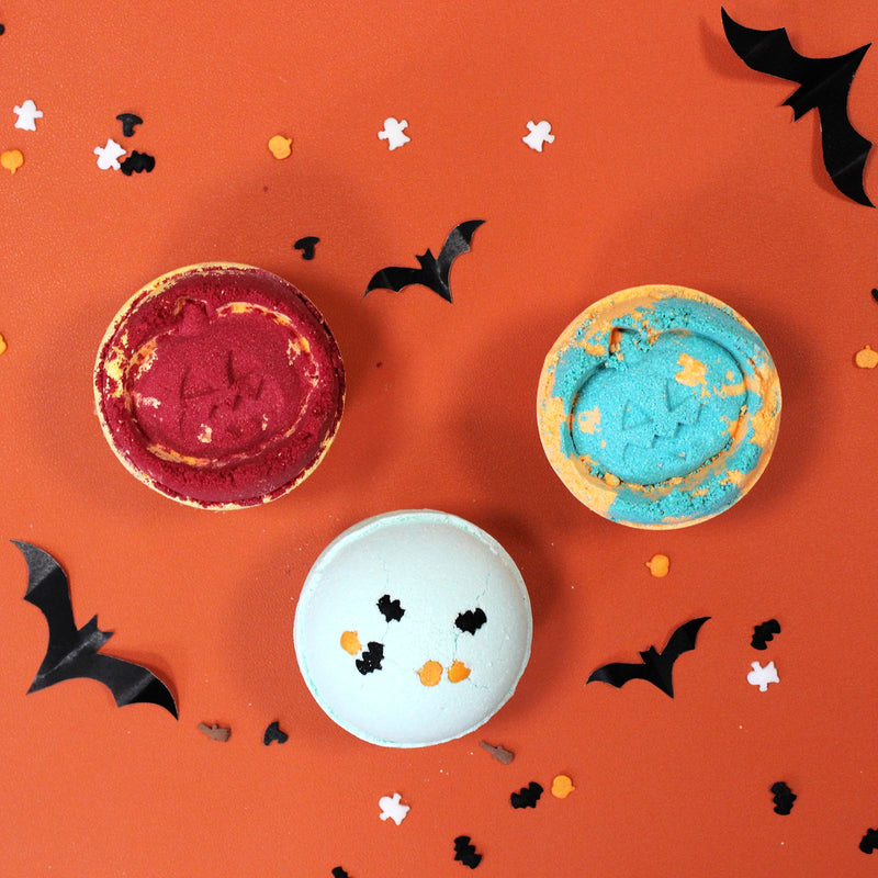 Coconut & Lime Halloween Bath Bomb product image