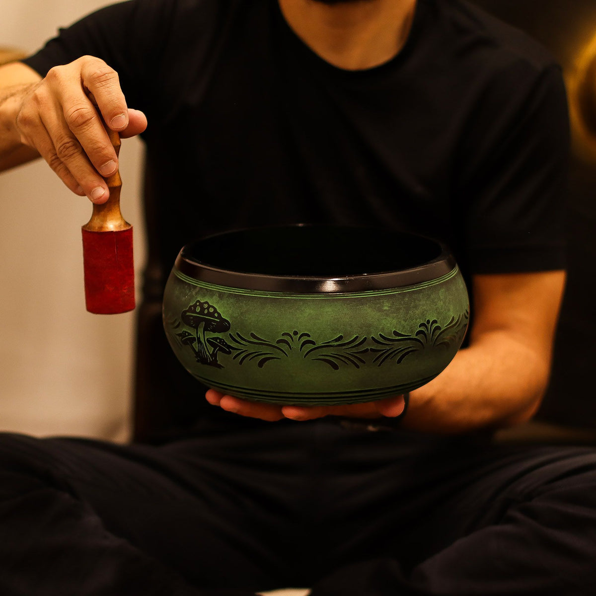 Extra Loud - Mushroom Singing Bowl - Moss Green (23x10.5cm, 1.3kg) product image 2